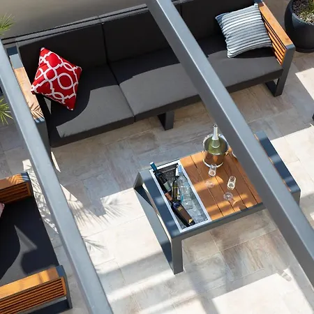 Allegra Villa Garica